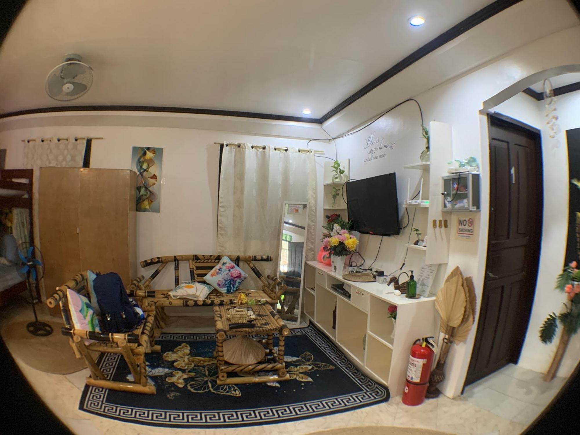 Jml Homestay Генерал-Луна Экстерьер фото